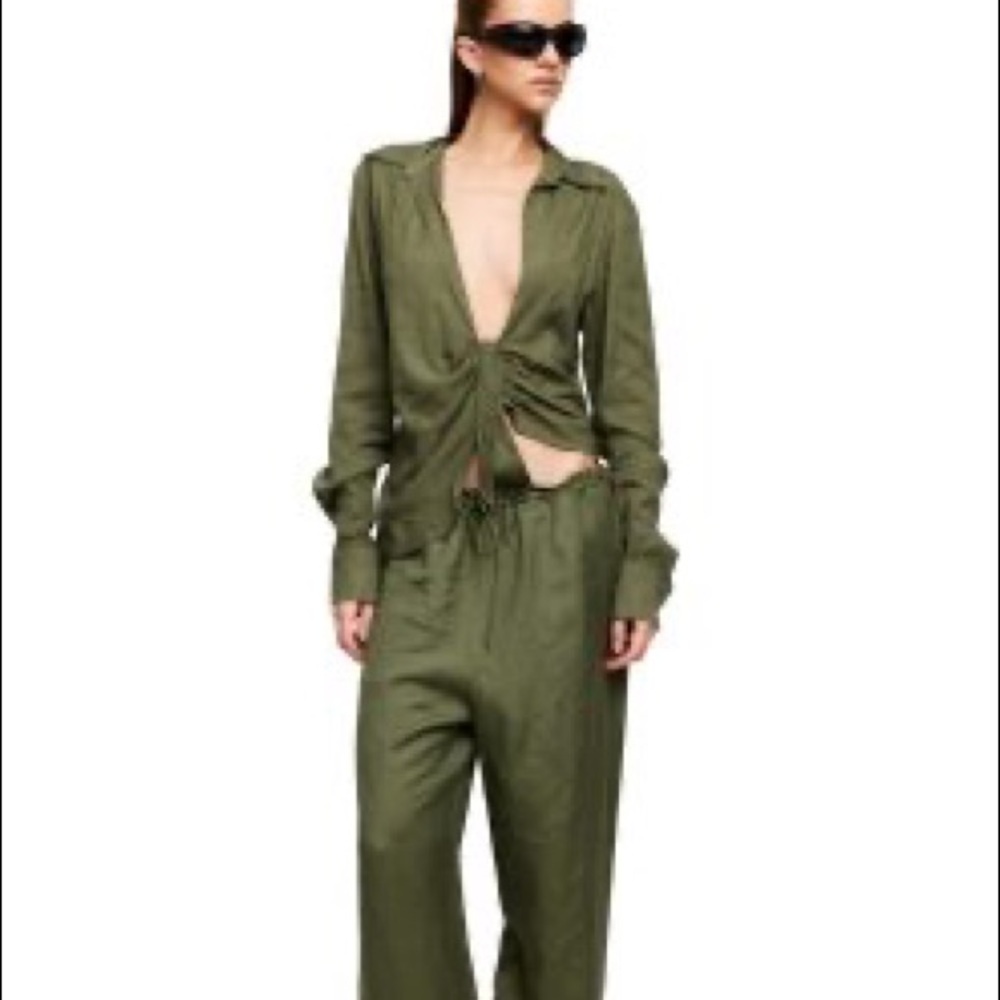 Lioness Valencia plunge top